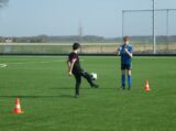 Training van ST D.Z.C. '09/S.K.N.W.K. JO14-1JM van zaterdag 15 april 2023 (20/70)